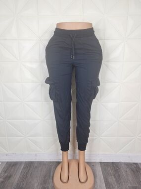 Lululemon Dance Studio Relaxed Fit Mid Rise Cargo Jogger